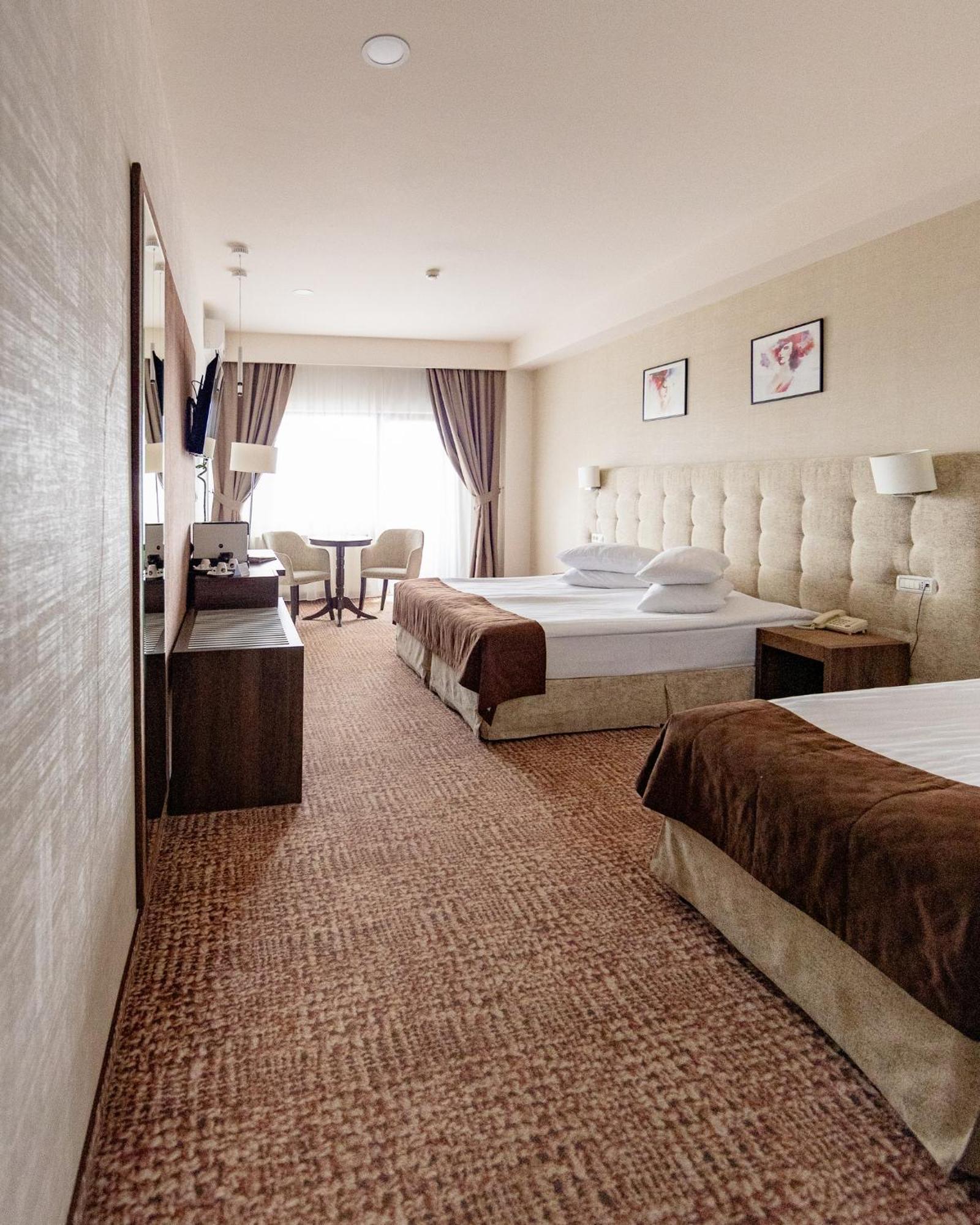 Grand Hotel Belvedere บราชอฟ ภายนอก รูปภาพ